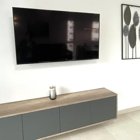Appartement Modern Escape In Urban Plaza