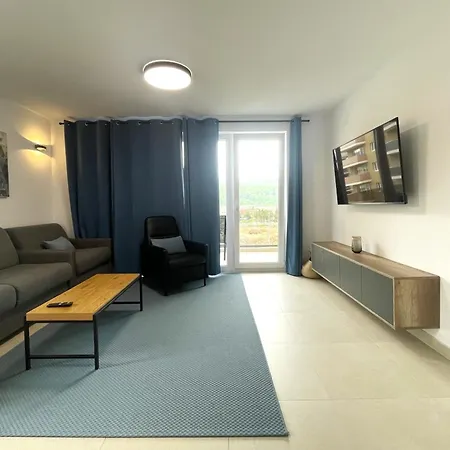 Modern Escape In Urban Plaza Appartement Braşov